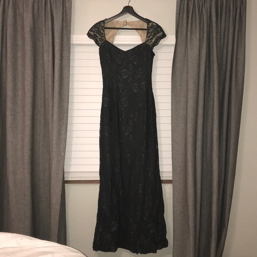 Lauren Ralph Lauren Gray Formal Gown